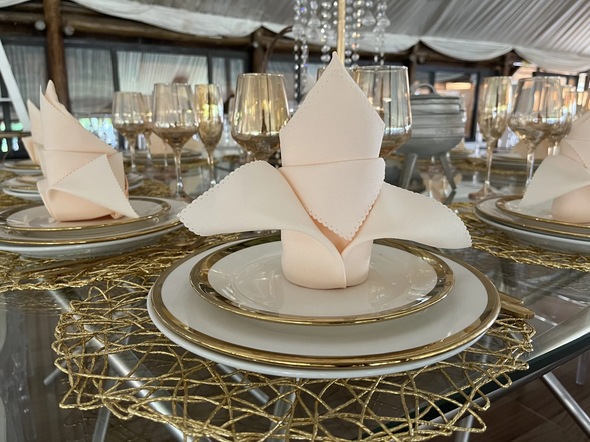 Ilca Palace — Table details